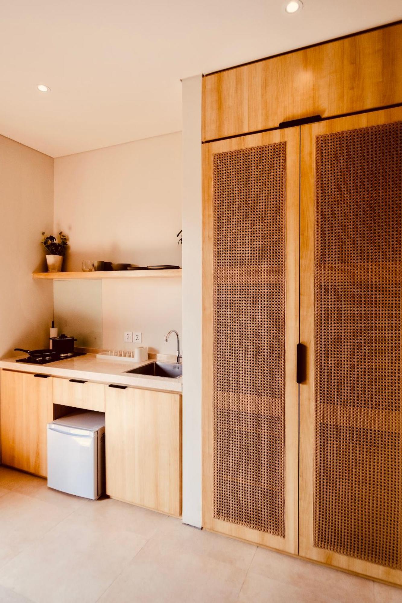 Thehub Pererenan Coworking, Pool And Rooftop チャングー エクステリア 写真