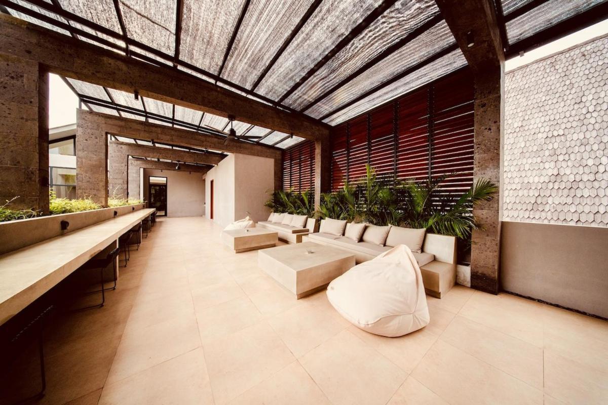 Thehub Pererenan Coworking, Pool And Rooftop チャングー エクステリア 写真