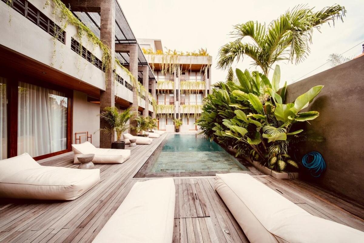 Thehub Pererenan Coworking, Pool And Rooftop チャングー エクステリア 写真